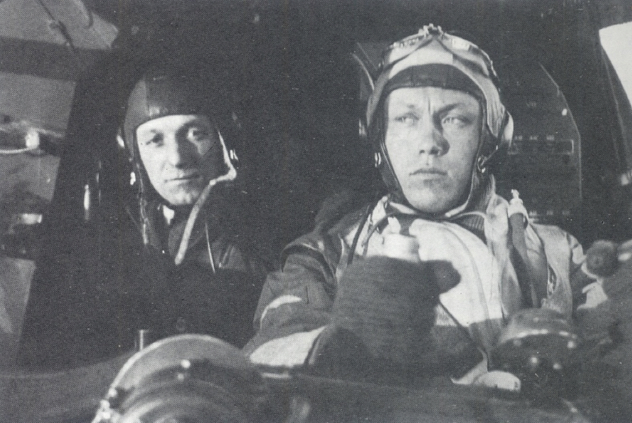 2 Gersch and Maier in the cockpit He 111
