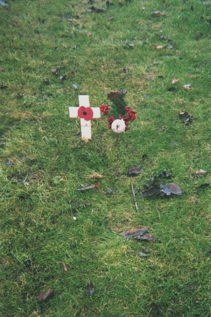 6 Whitstable Cemetery Oblt Gerhard Müller and Oblt Horst von der Groeben via Potter