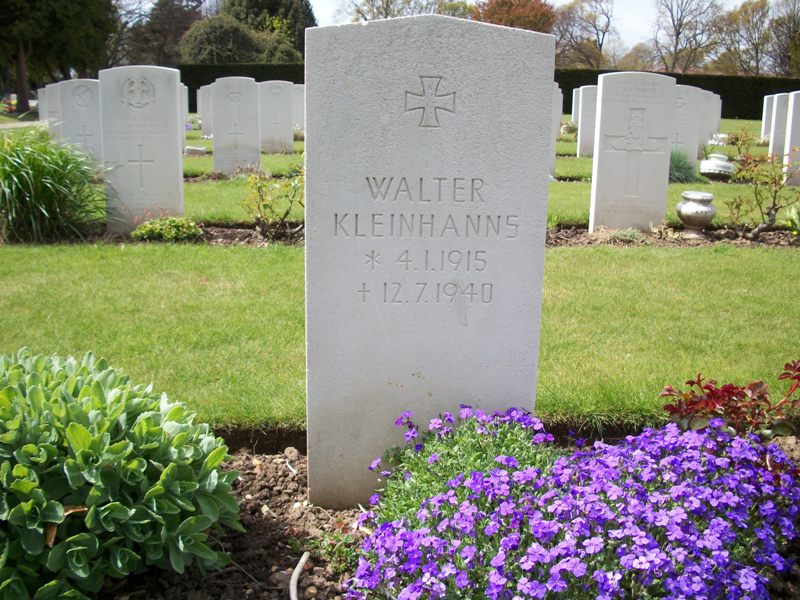 4 KLEINHANNS, Walter 67013-2 Age 18, 12 July 1940