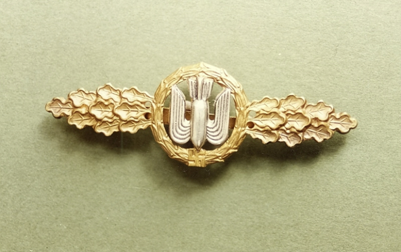 8 Gold war flights badge 110 missions