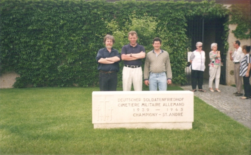 17 Blochberger Cemetery (24)