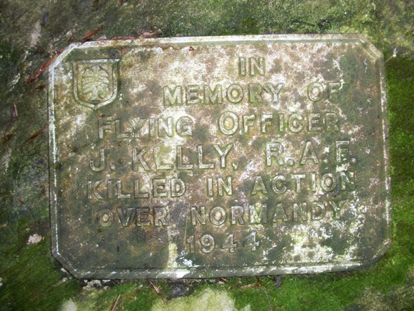 (2) FO Kelly (Spitfire ML252)