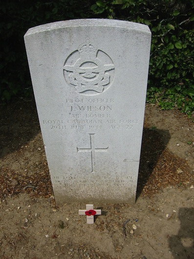 france09062529-007-3